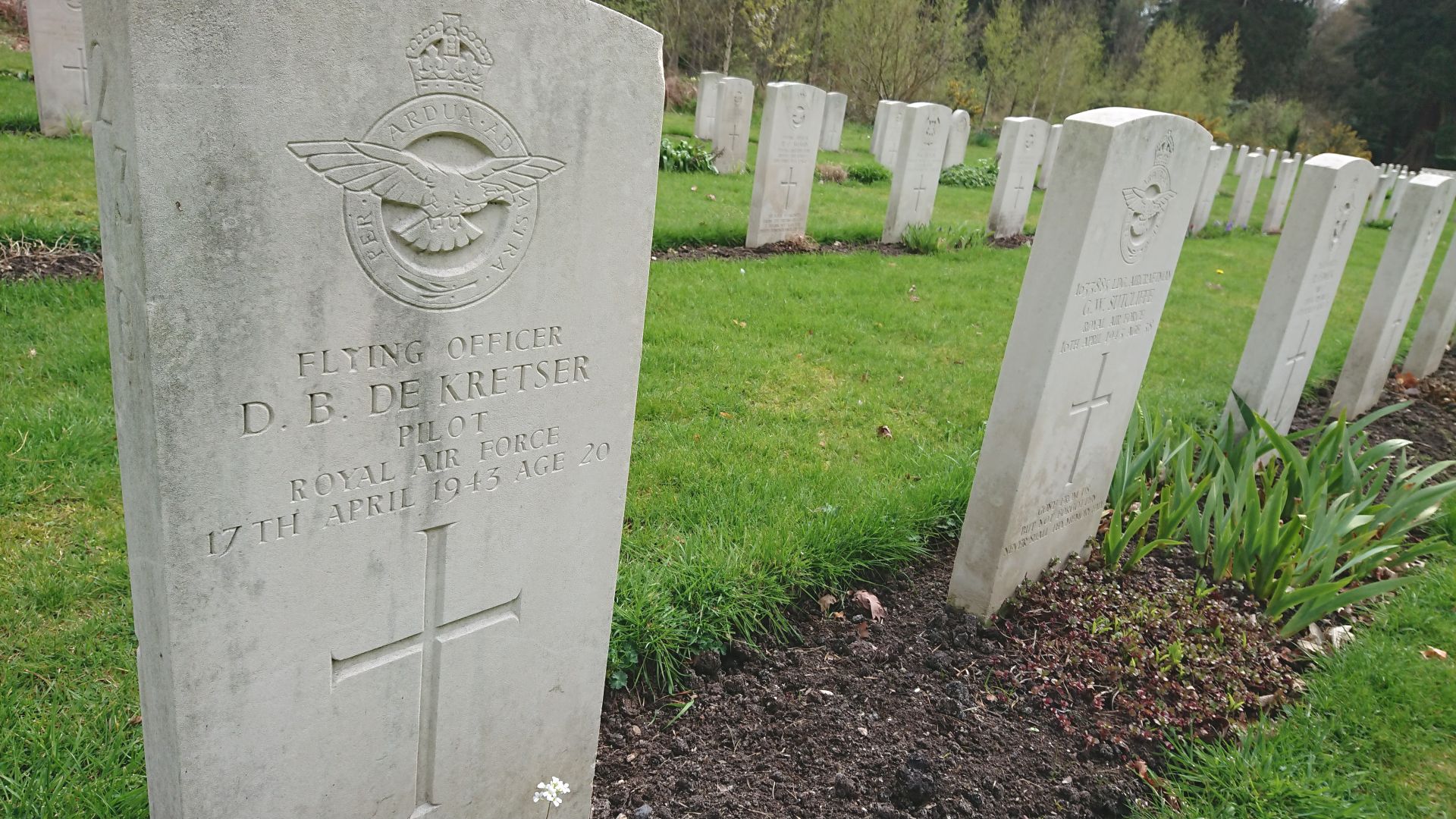 Grave of D B De Kretser
Brookwood Military Cemetery